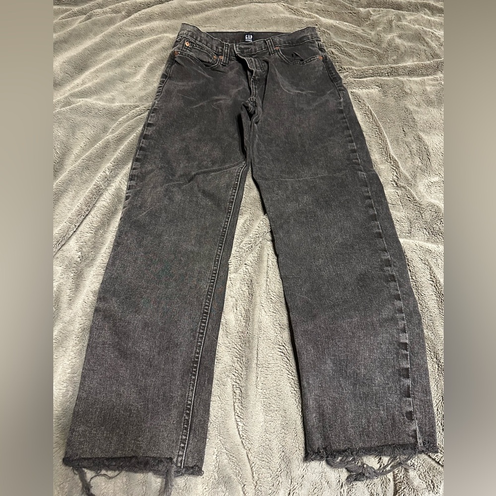 GAP CHEEKY STRAIGHT black denim jeans size 29 regular with frayed bottoms